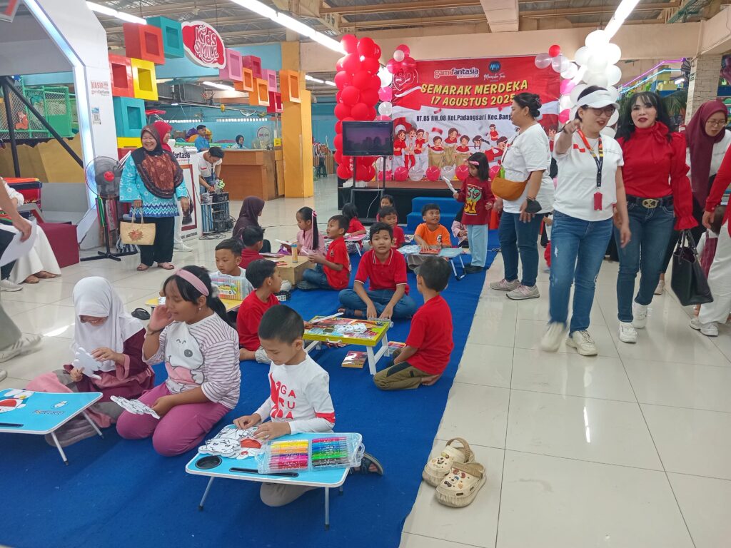 Semarak Perayaan HUT RI ke-80 di Padangsari 8 lomba gambar anak
